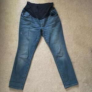 Maternity petite jeans